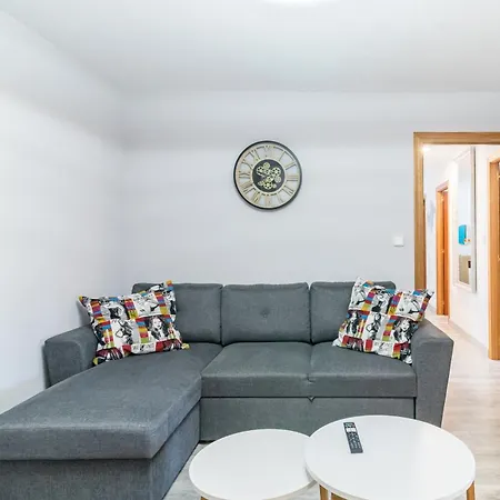 Jana Santillana del Mar