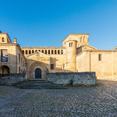 Jana * Santillana del Mar